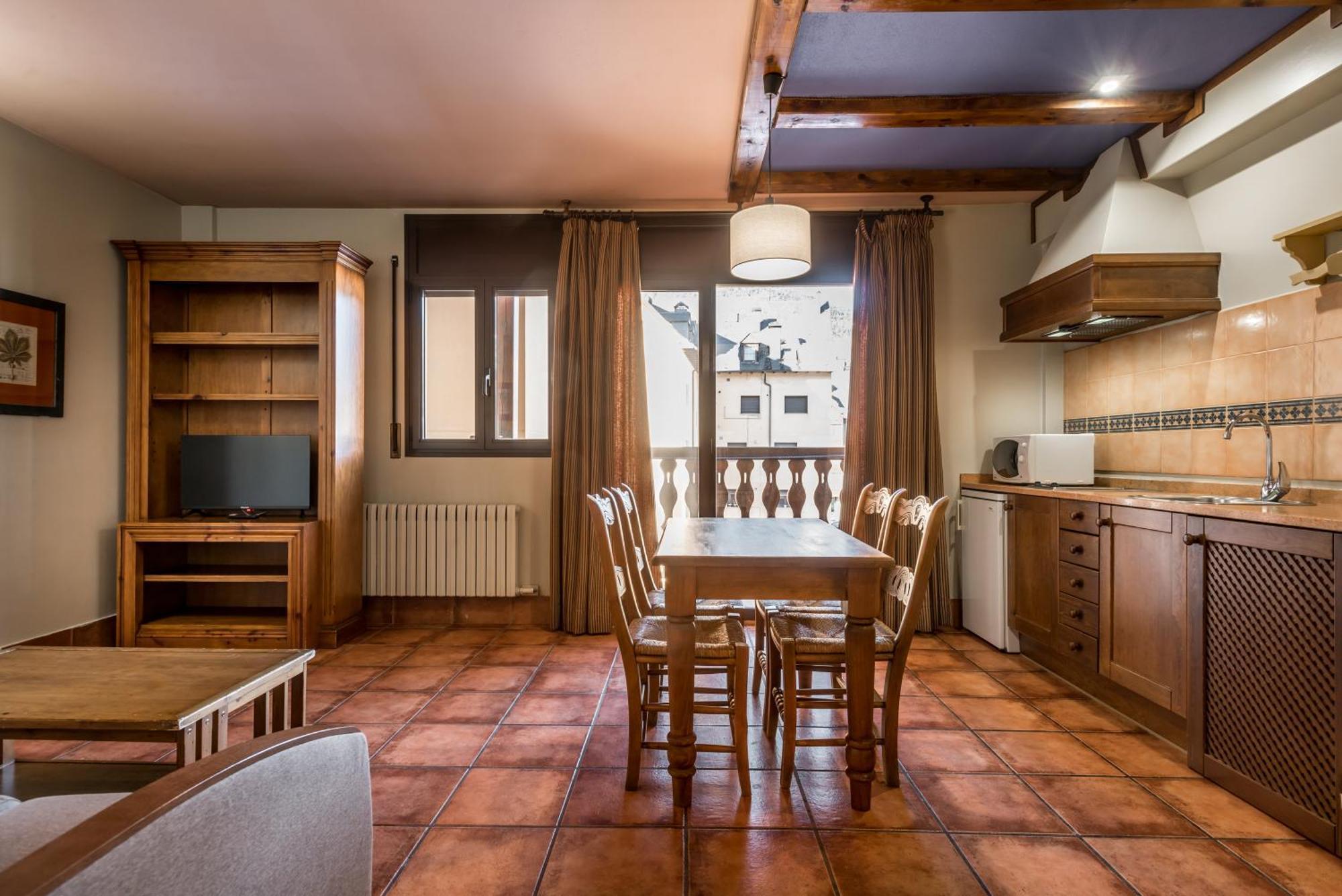 El Refugio De Aran Vielha Aparthotel Zimmer foto